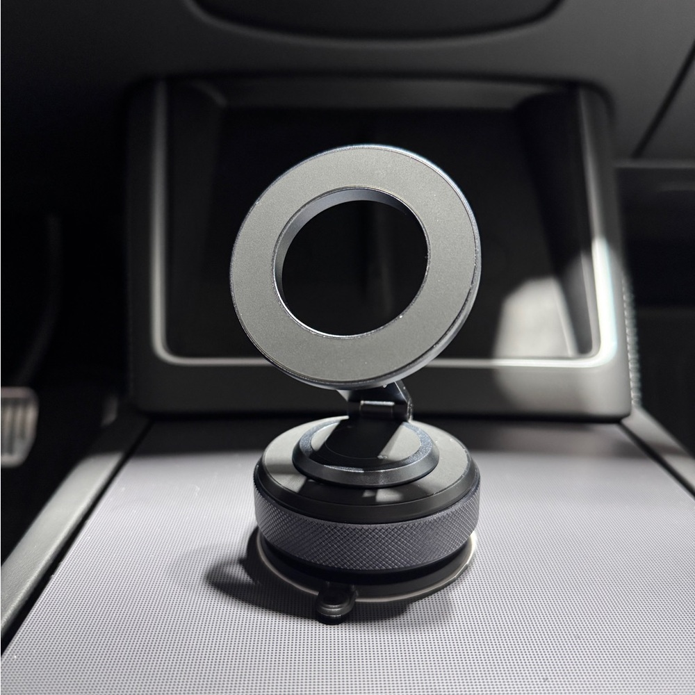Brand New Magnetic Car Phone Holder